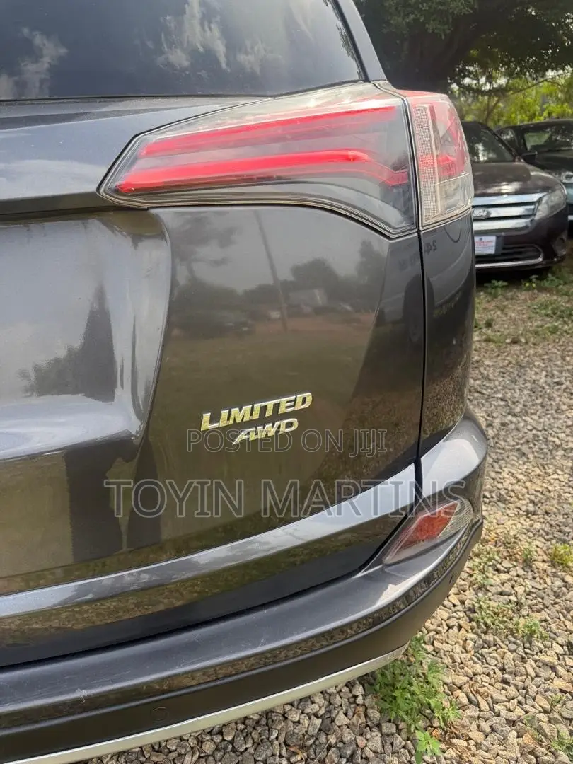 Toyota RAV4 2017
