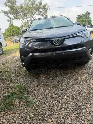Toyota RAV4 2017