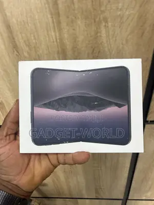New Apple iPhone Duo 1 TB Black
