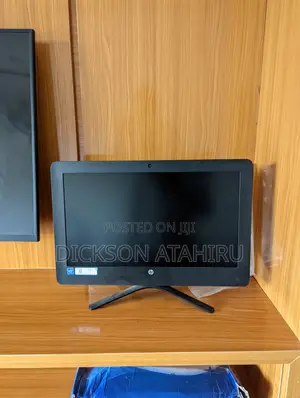 Desktop Computer HP ProOne 400 G3 8GB Intel Core i5 HDD+SSD 500GB