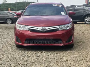 Toyota Camry LE 4dr Sedan (2.5L 4cyl 6A) 2014 Red