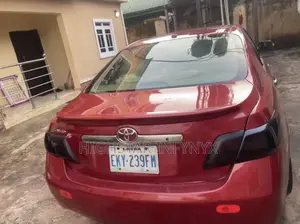 Toyota Camry LE 4dr Sedan (2.5L 4cyl 6A) 2011 Red