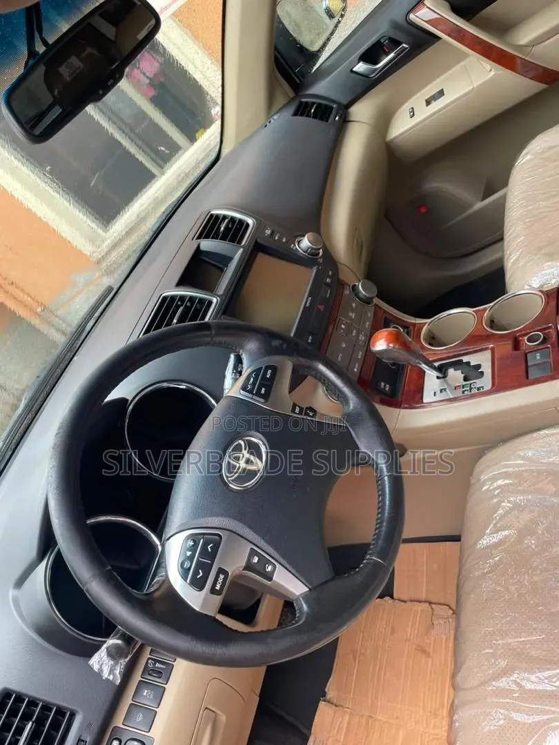 Toyota Highlander 2012 Blue