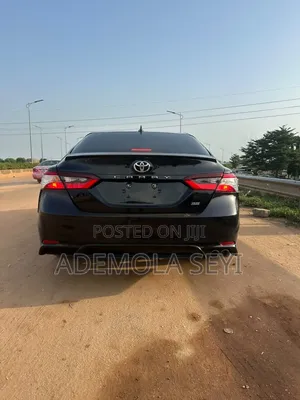 Toyota Camry SE 2023 Black