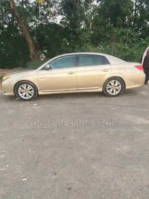 Toyota Avalon Base Seban FWD (3.5L 6cyl 6A) 2011 Gold