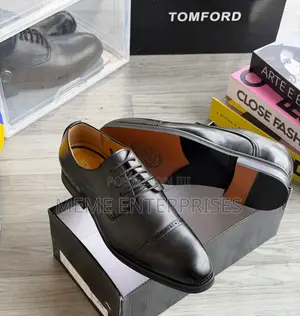 Laced CooperateShoe