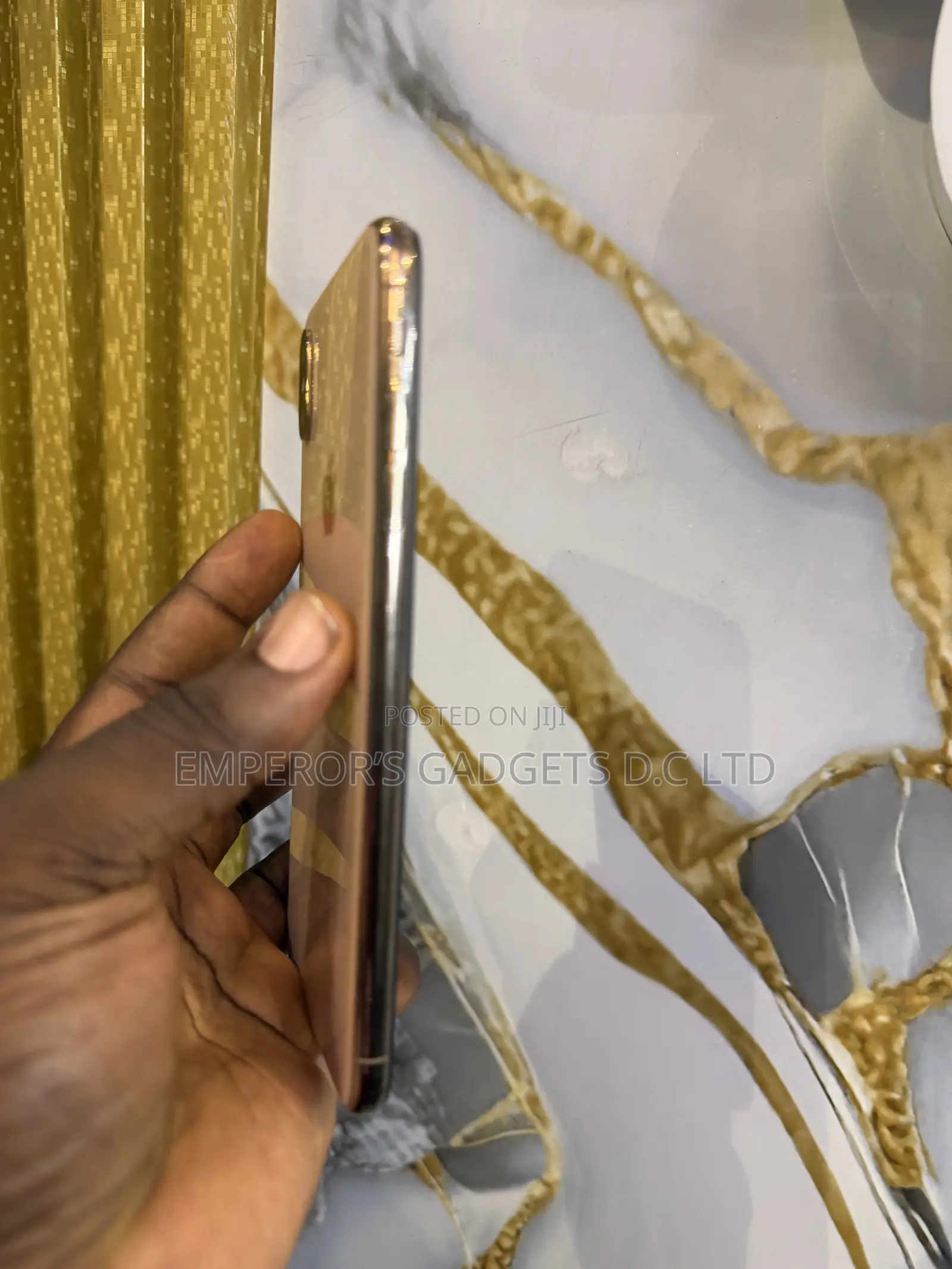 Apple iPhone XS Max 64 GB Gold