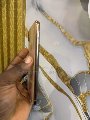 Apple iPhone XS Max 64 GB Gold