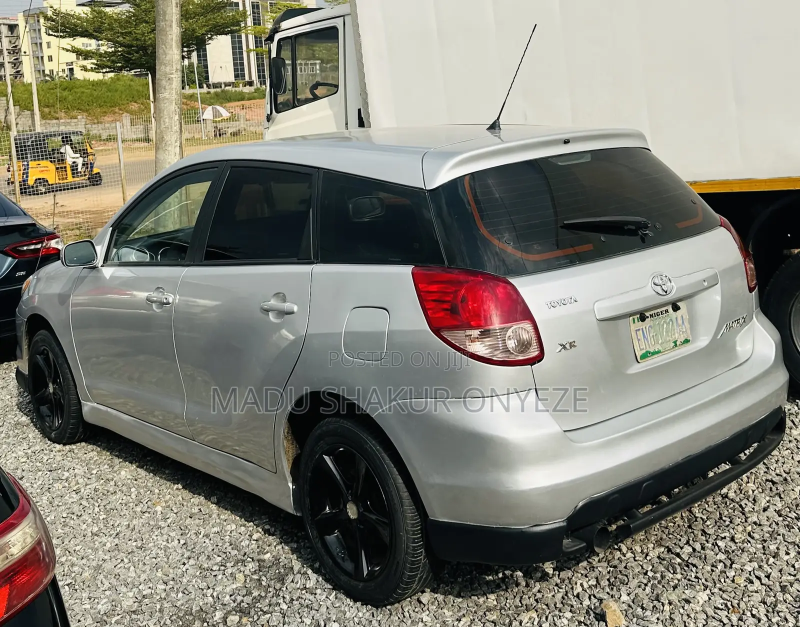 Toyota Matrix XR Hatchback AWD (1.8L 4cyl 4A) 2003 Silver