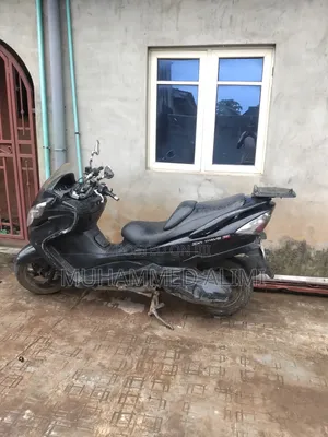 Suzuki Burgman 2012 Black