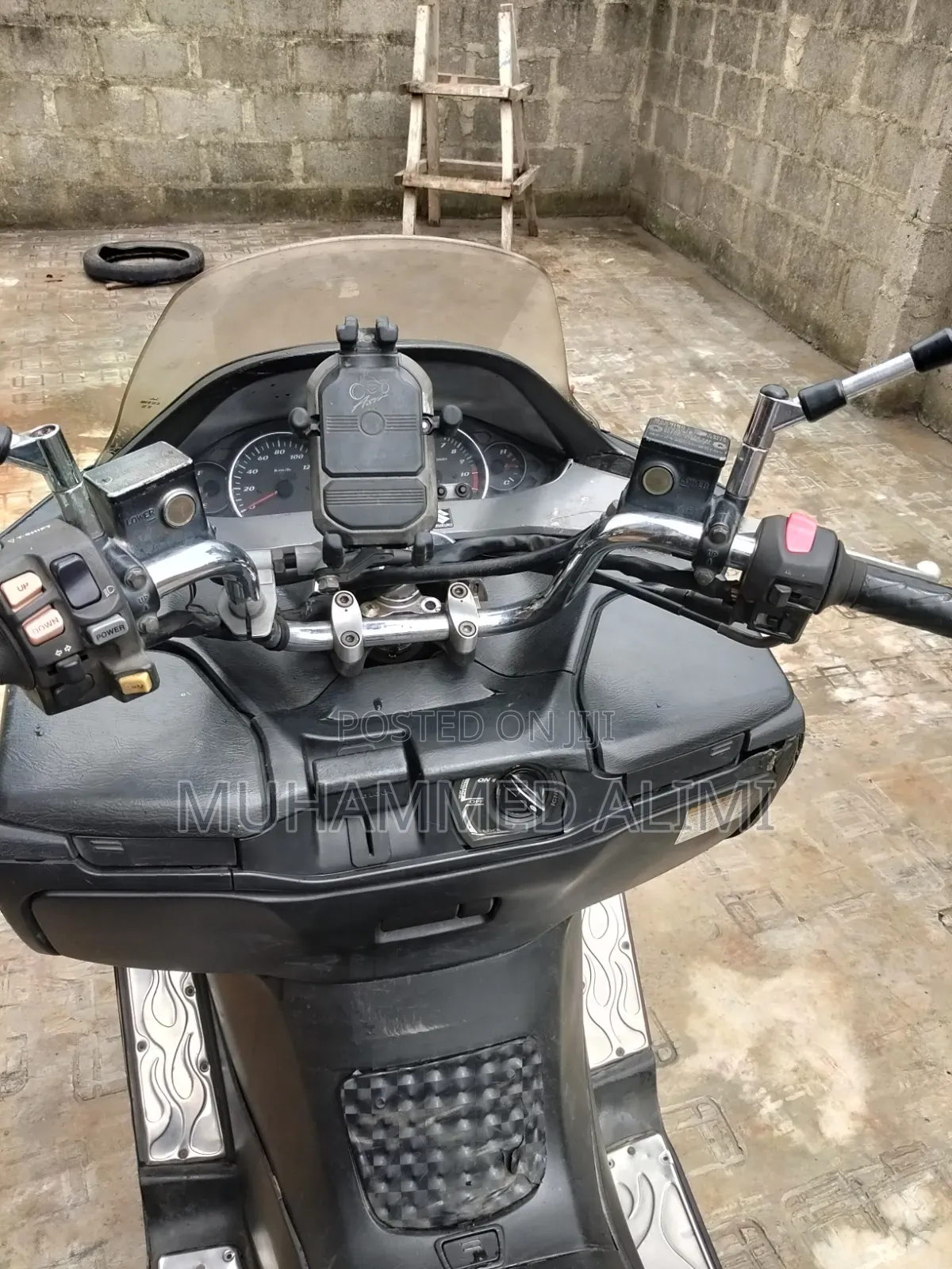 Suzuki Burgman 2012 Black