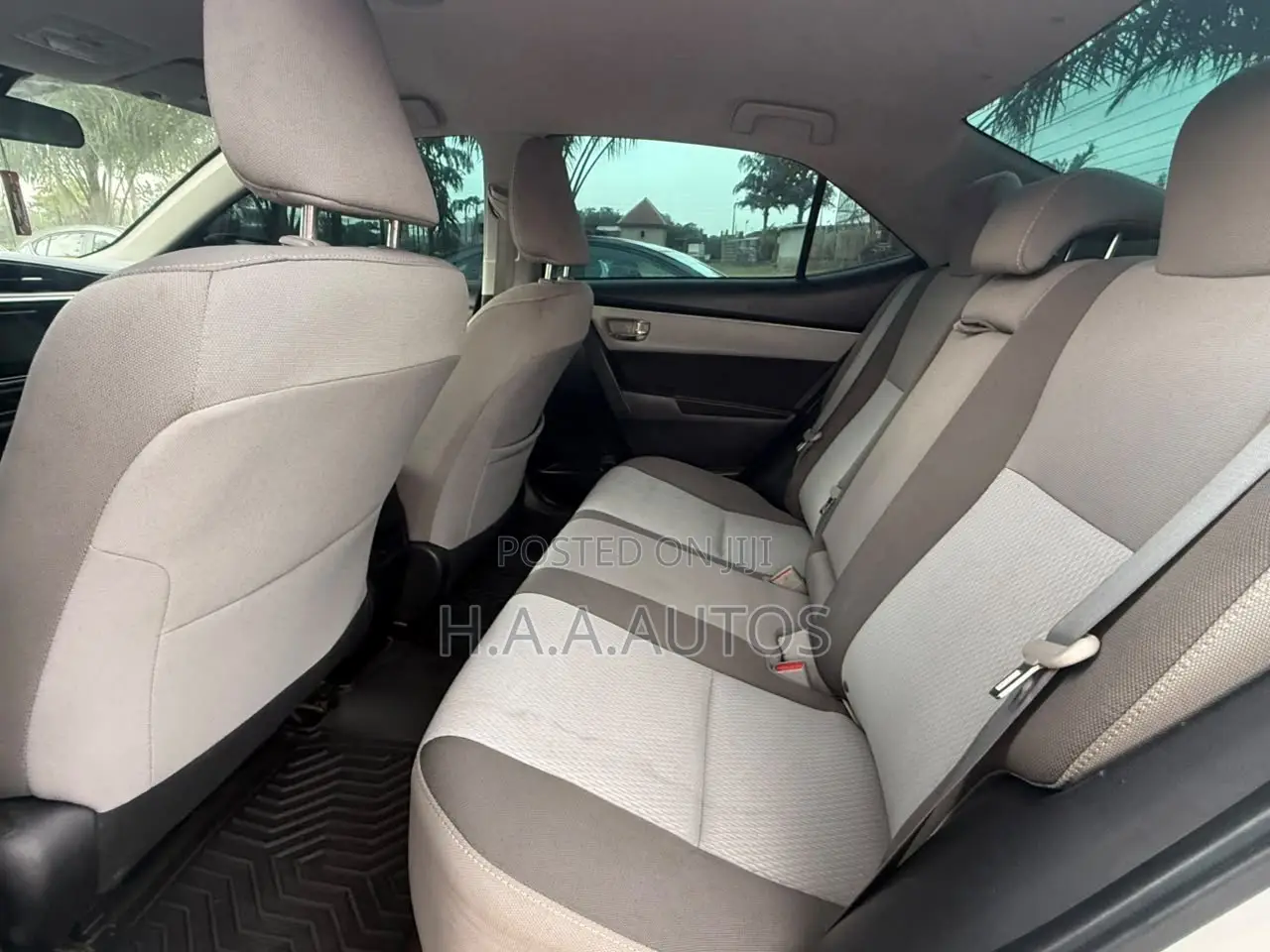 Toyota Camry 2017 Silver