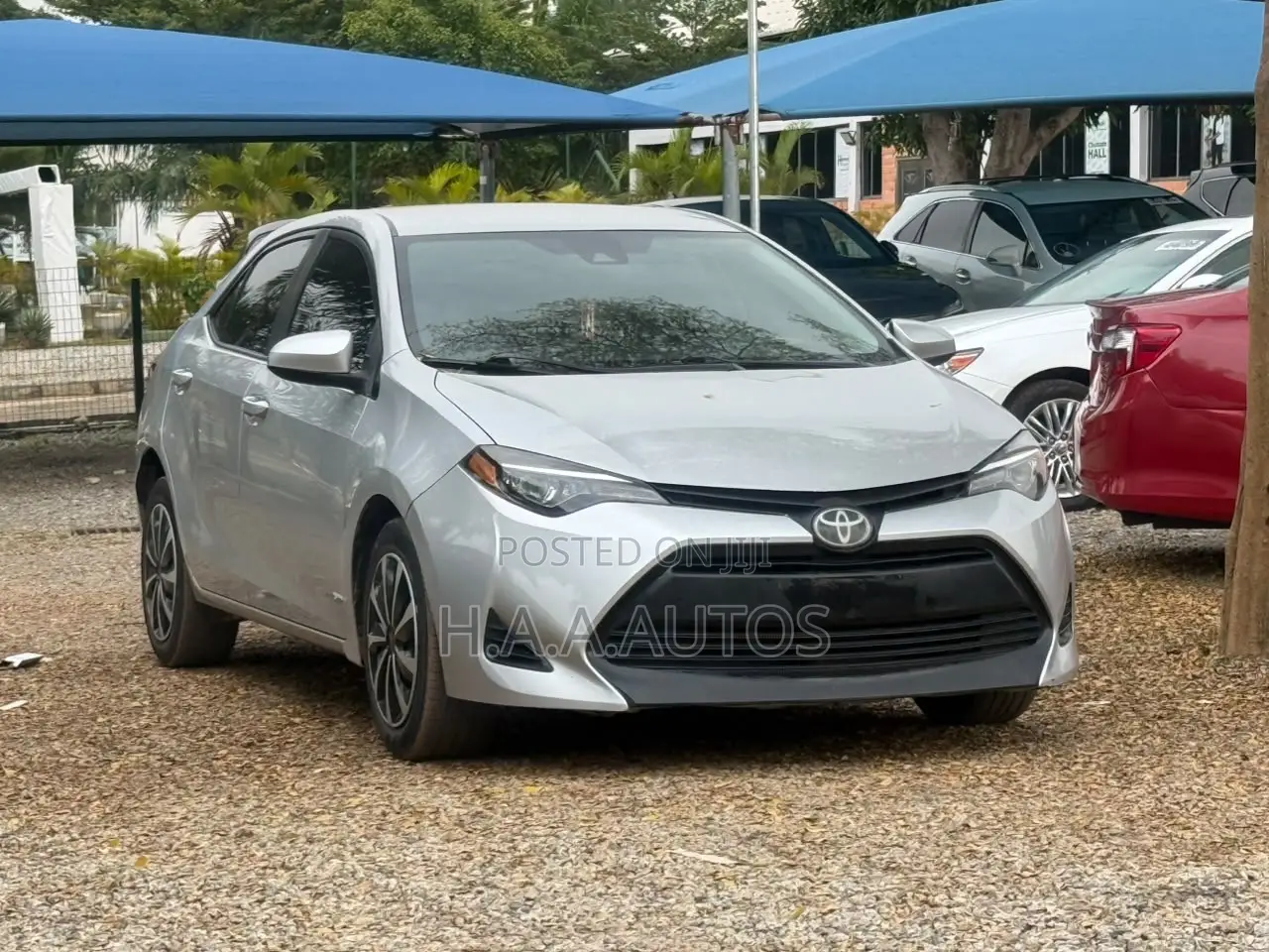 Toyota Camry 2017 Silver