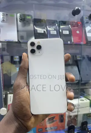 Apple iPhone 11 Pro Max 64 GB White
