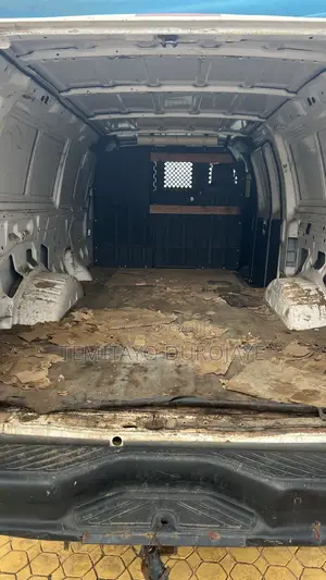 Ford E250 2009 White