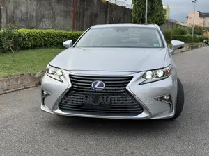 Lexus ES 300H FWD 2016 Silver