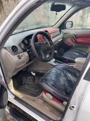 Toyota RAV4 2.0 2005 White