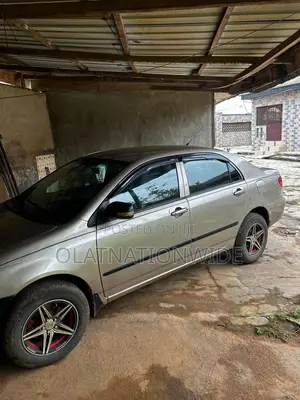Toyota Corolla 2006 Gold