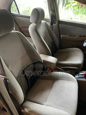 Toyota Corolla 2006 Gold