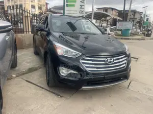Hyundai Santa Fe 2015 Black
