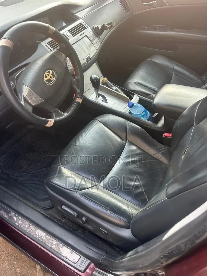 Toyota Avalon 2007 Red