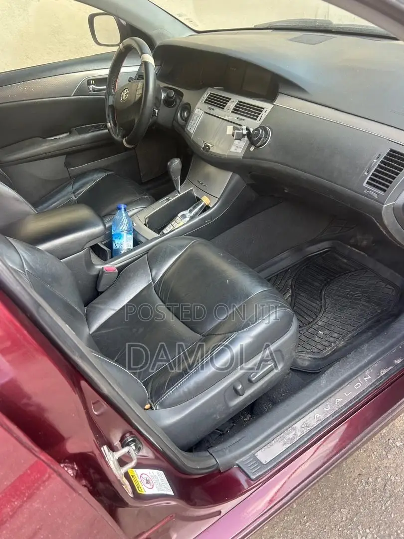 Toyota Avalon 2007 Red