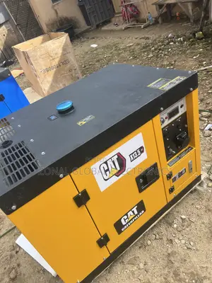 CAT 13kVA Soundproof Diesel Generator