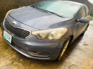 Kia Cerato 2014 Blue