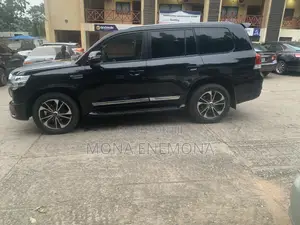 Toyota Land Cruiser 2018 Black