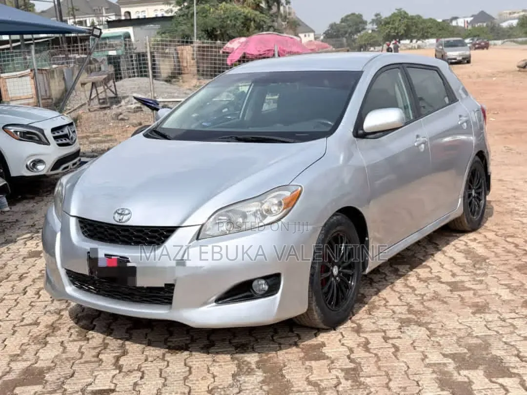 Toyota Matrix 2010 Silver