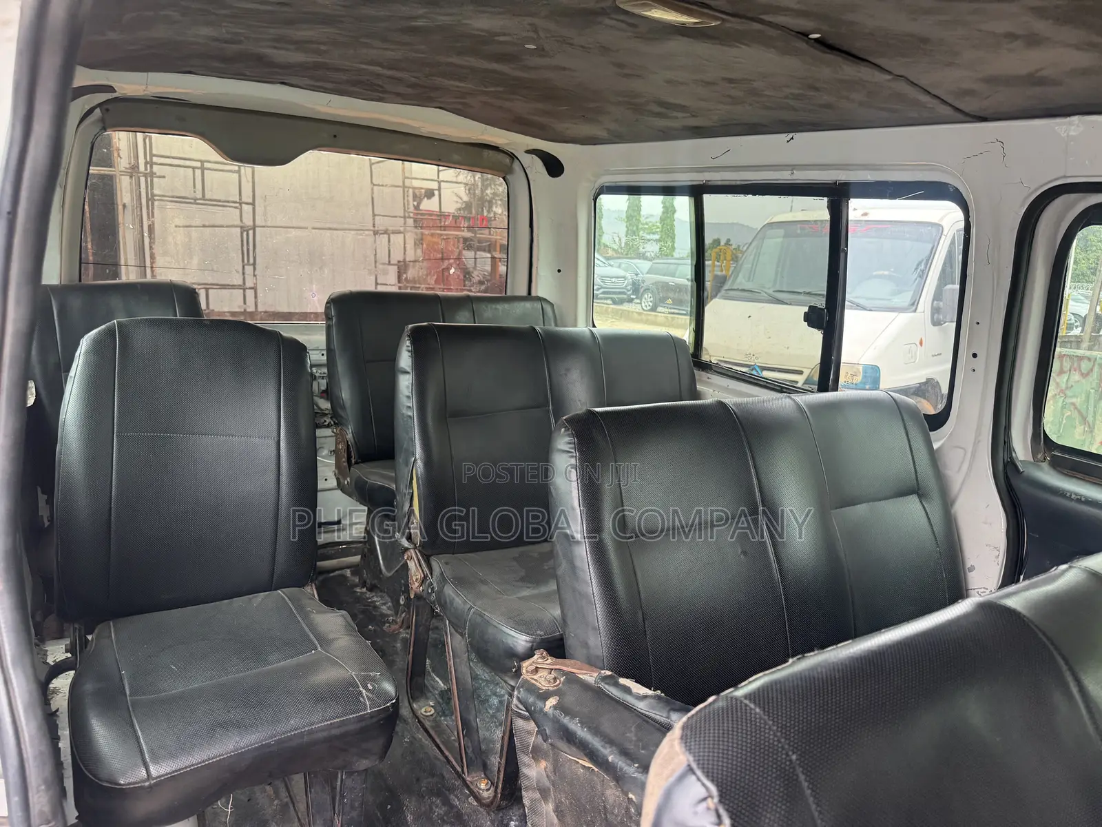 Toyota HiAce 2010 White
