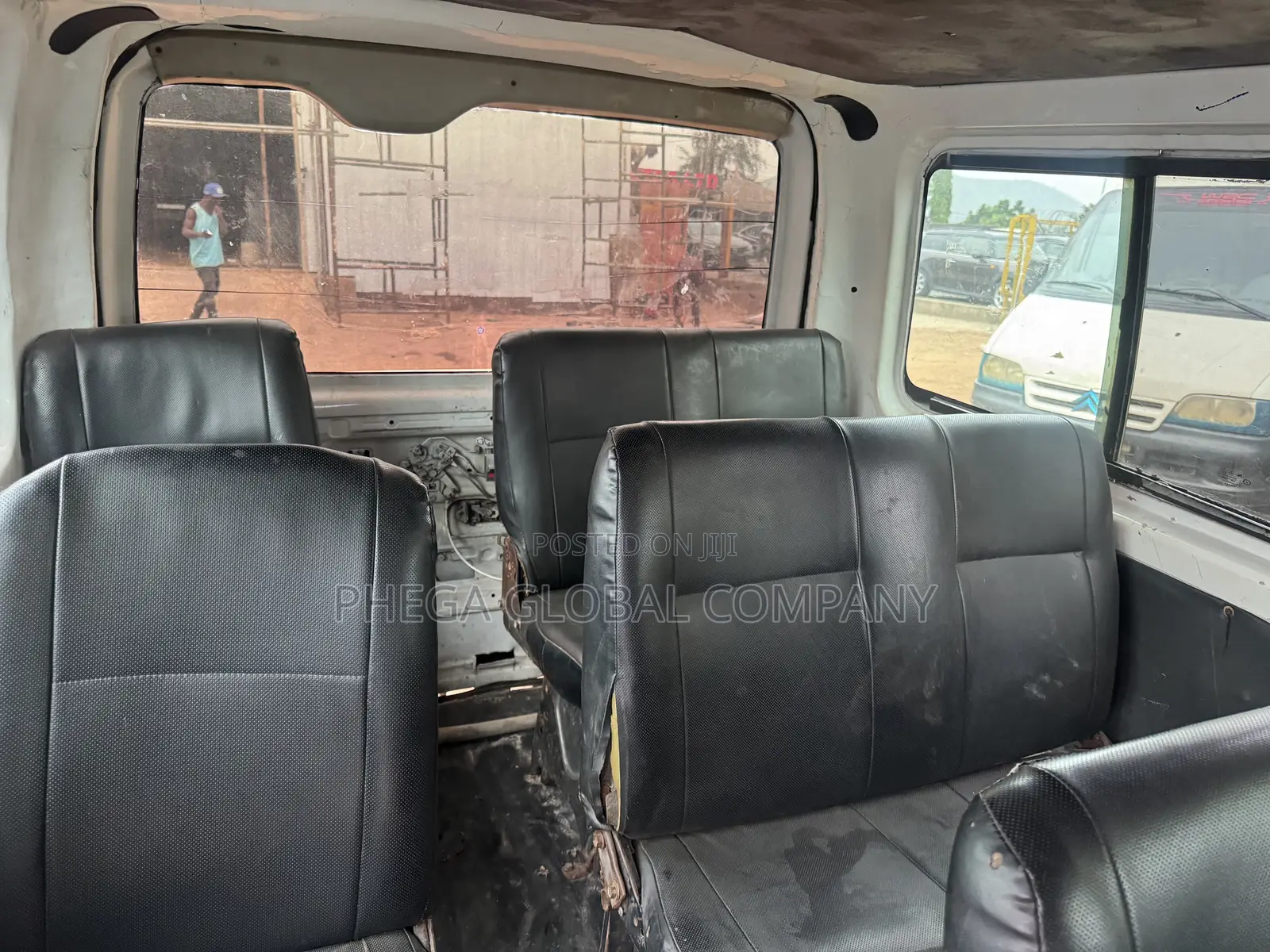 Toyota HiAce 2010 White