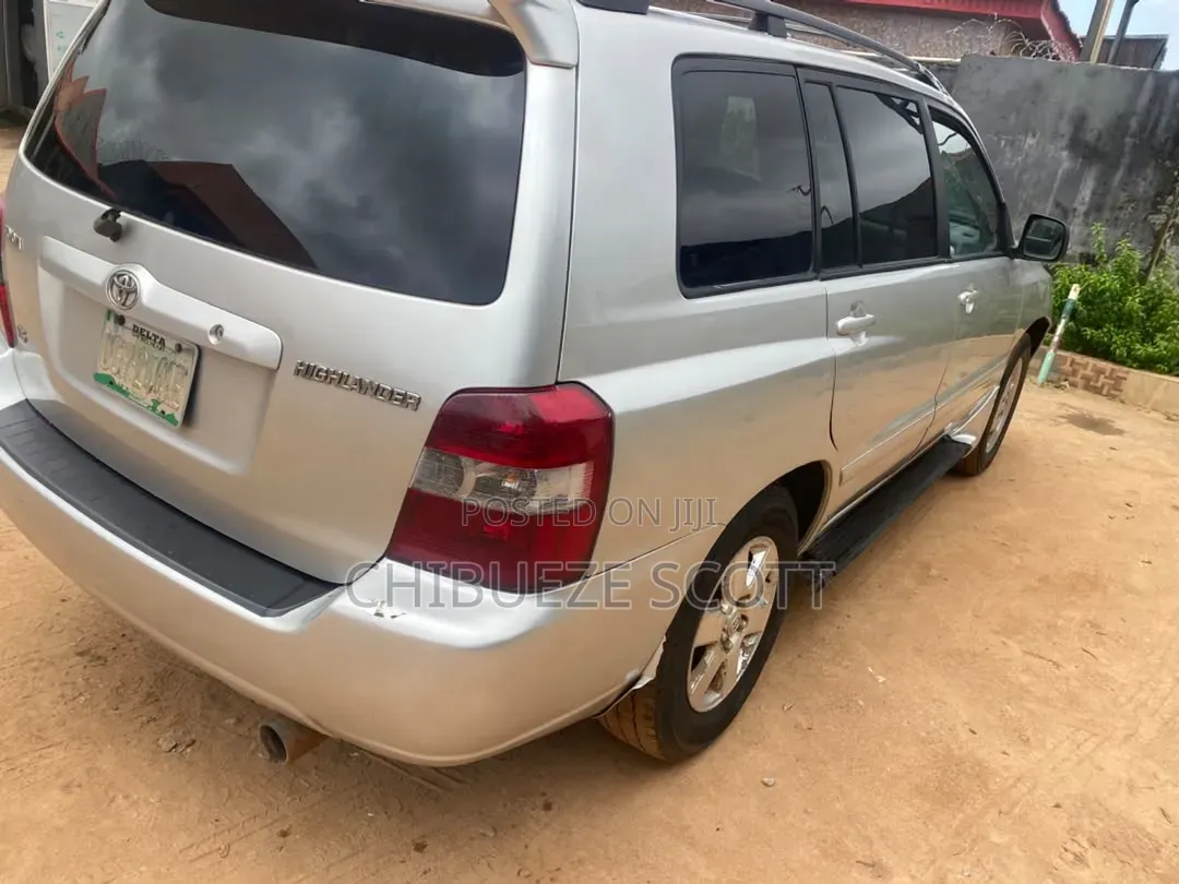 Toyota Highlander 4x4 2005 Silver