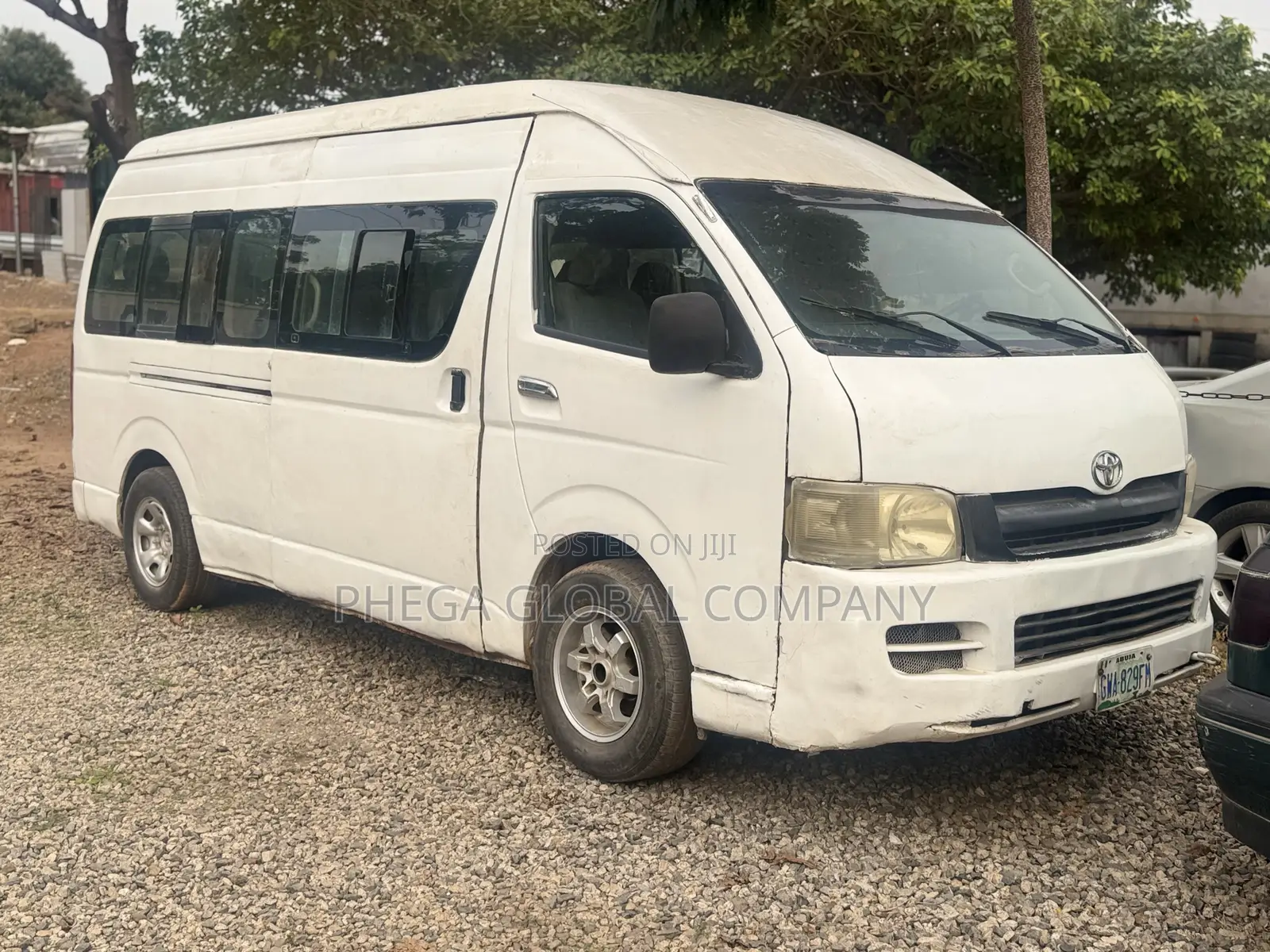 Toyota HiAce 2010 White