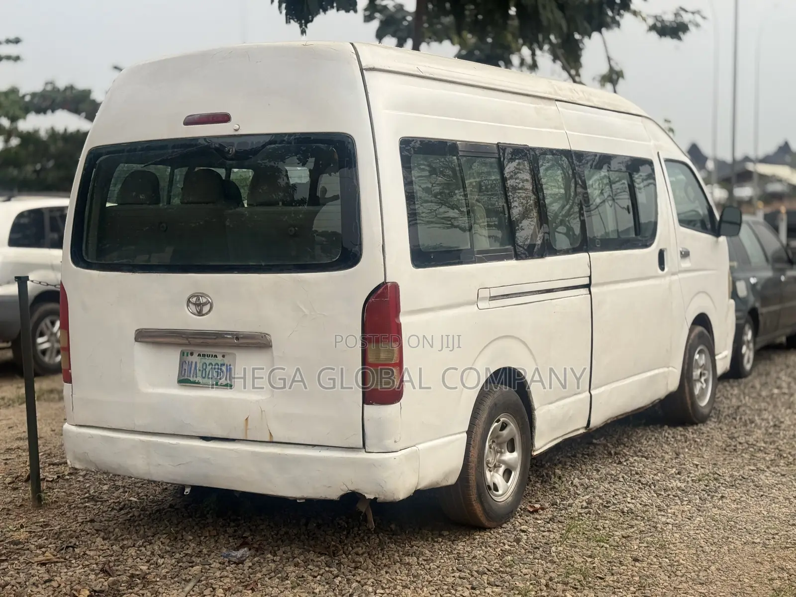 Toyota HiAce 2010 White
