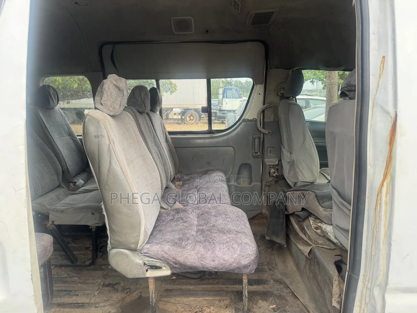 Toyota HiAce 2010 White