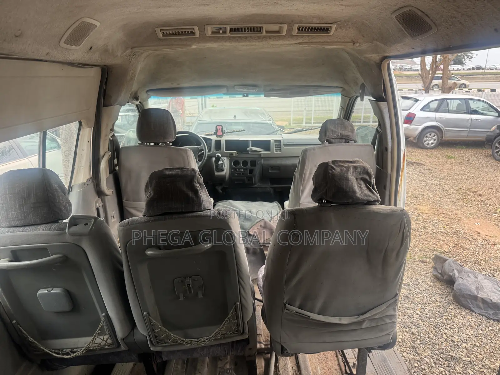 Toyota HiAce 2010 White