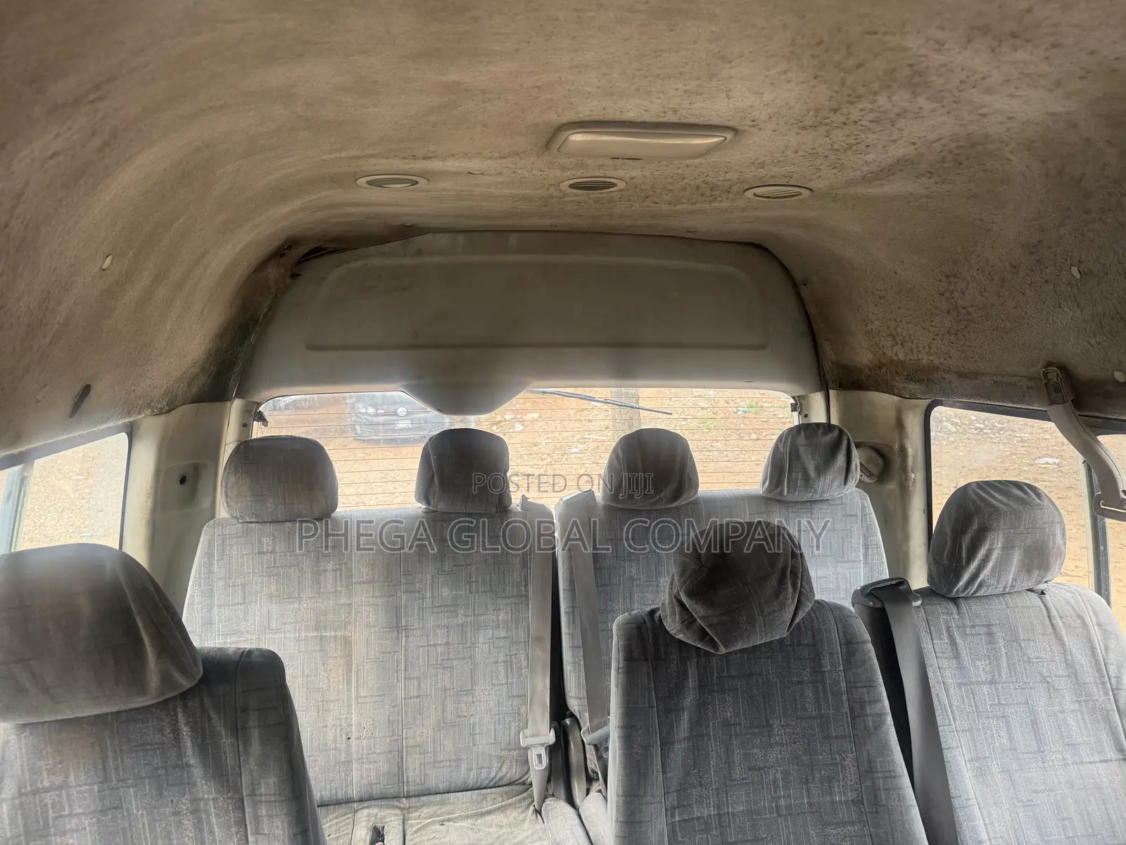 Toyota HiAce 2010 White