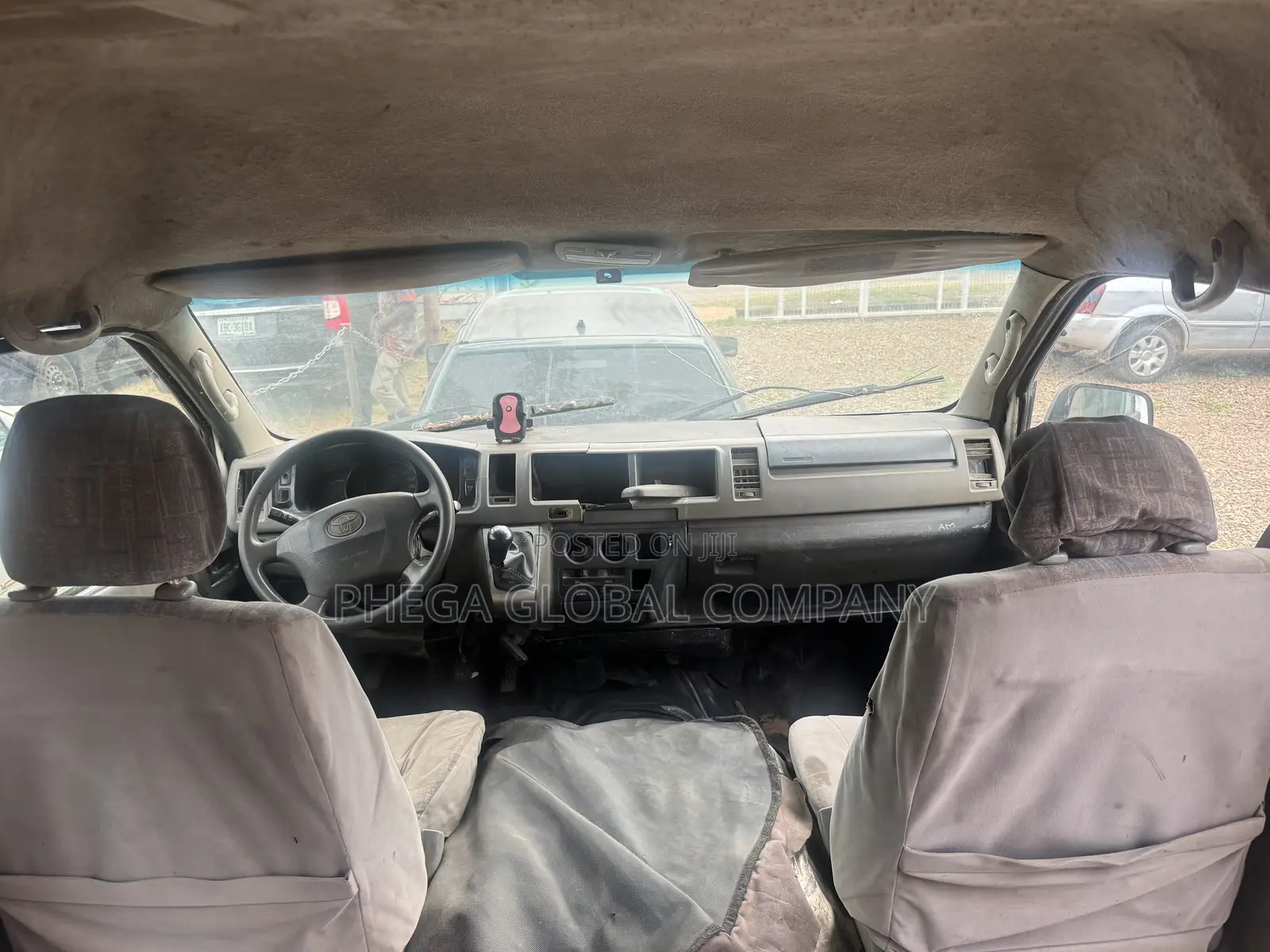 Toyota HiAce 2010 White