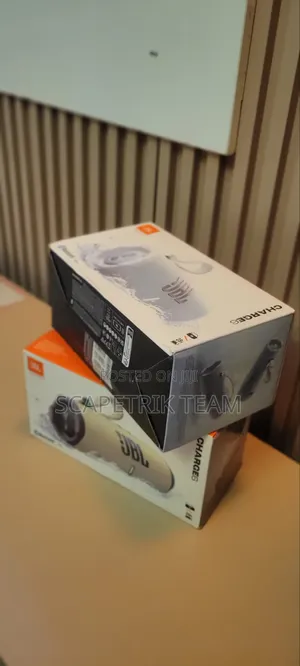 JBL Charge 6