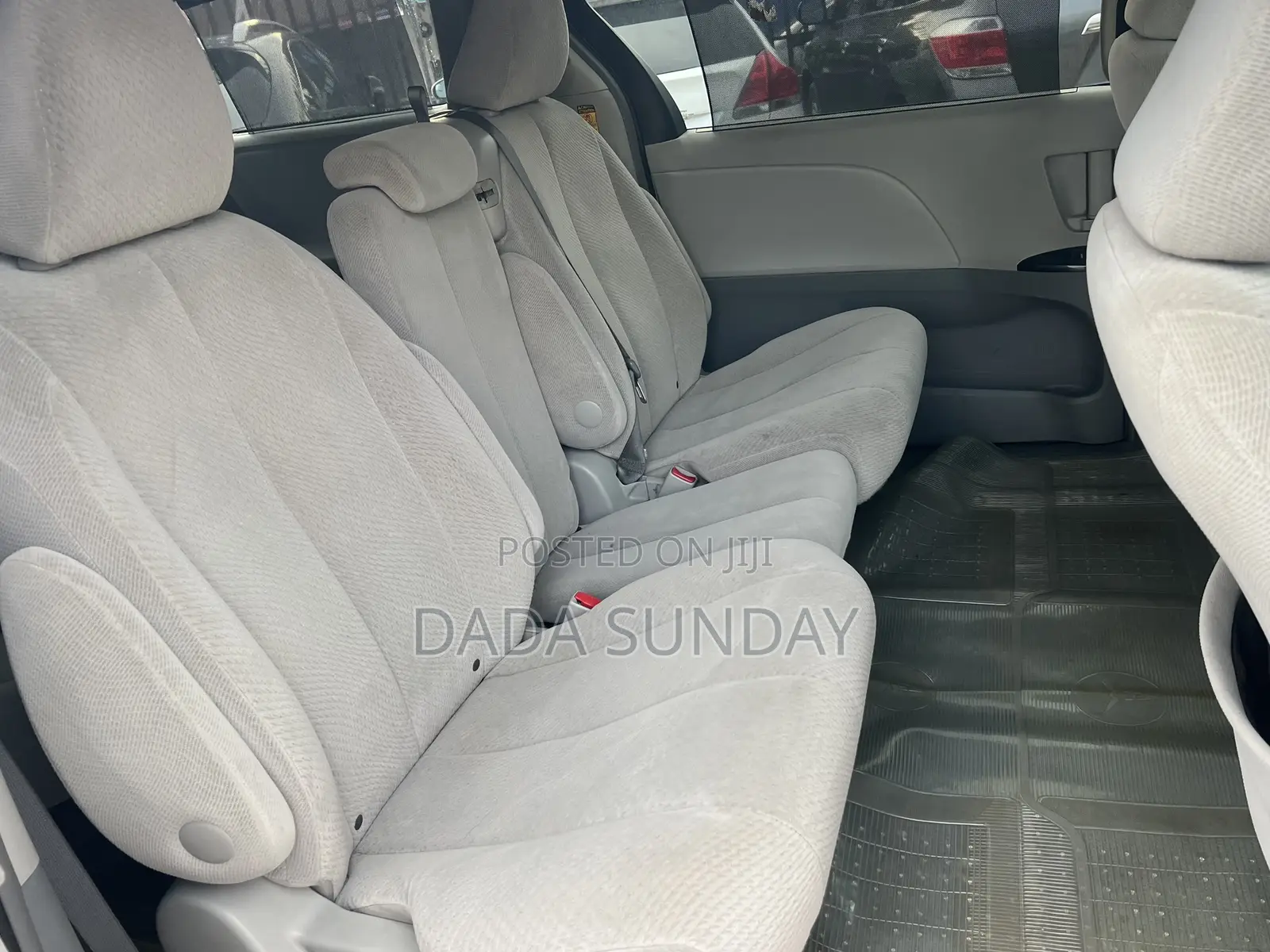 Toyota Sienna 2014 Silver