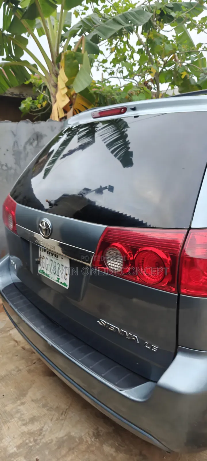 Toyota Sienna LE AWD 2006 Gray