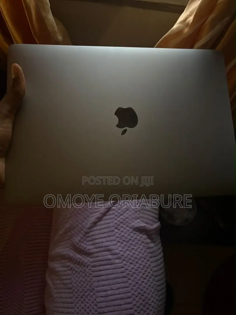 Laptop Apple MacBook Air 2018 8GB Intel Core i5 SSD 256GB