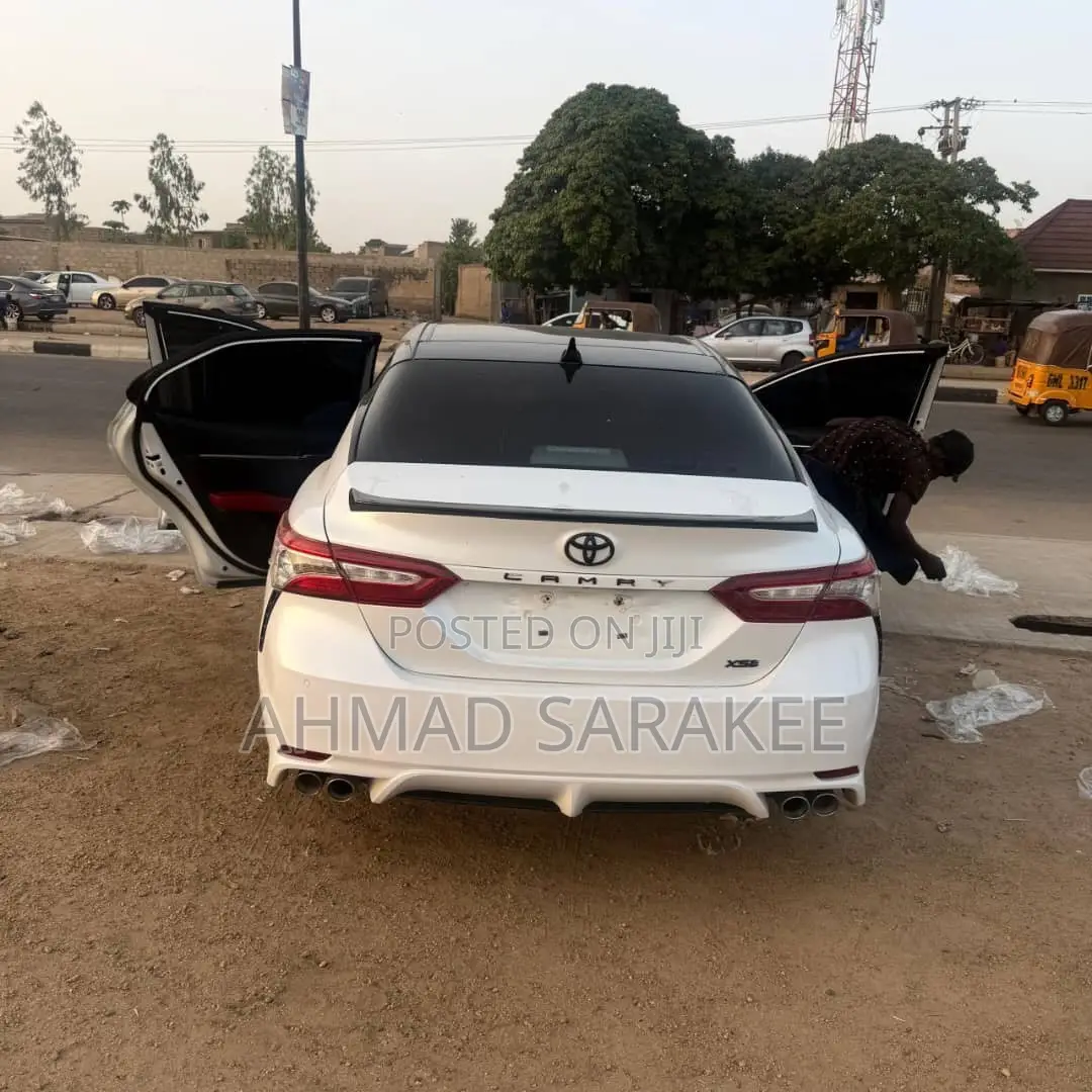 Toyota Camry 2020 White