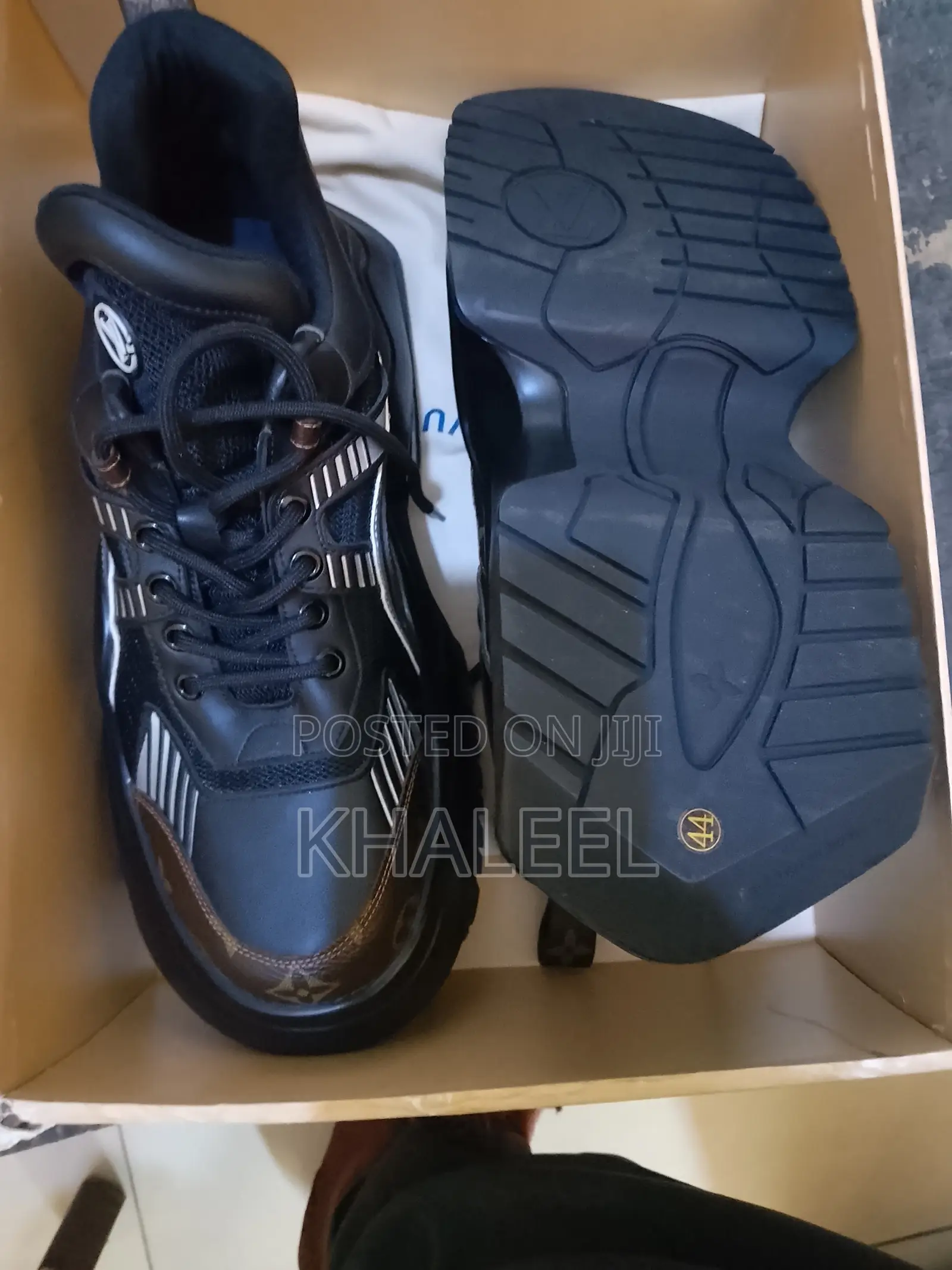Solid LV Designer Shoes