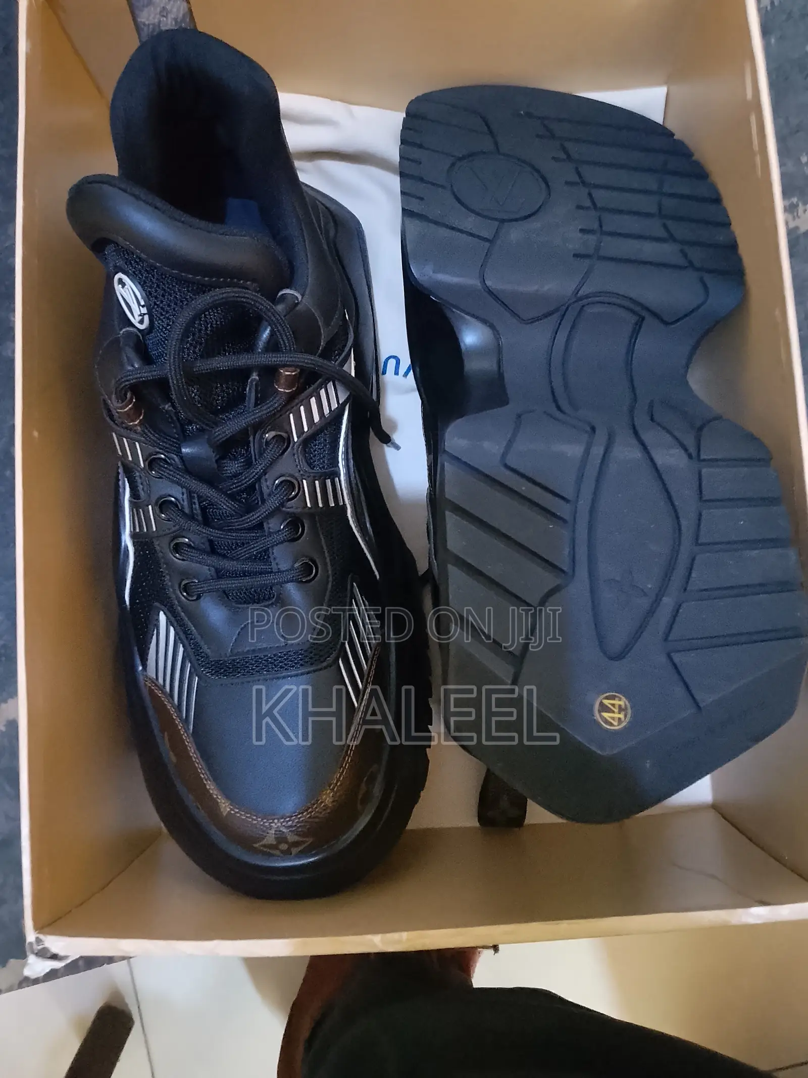 Solid LV Designer Shoes