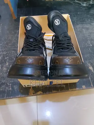Solid LV Designer Shoes