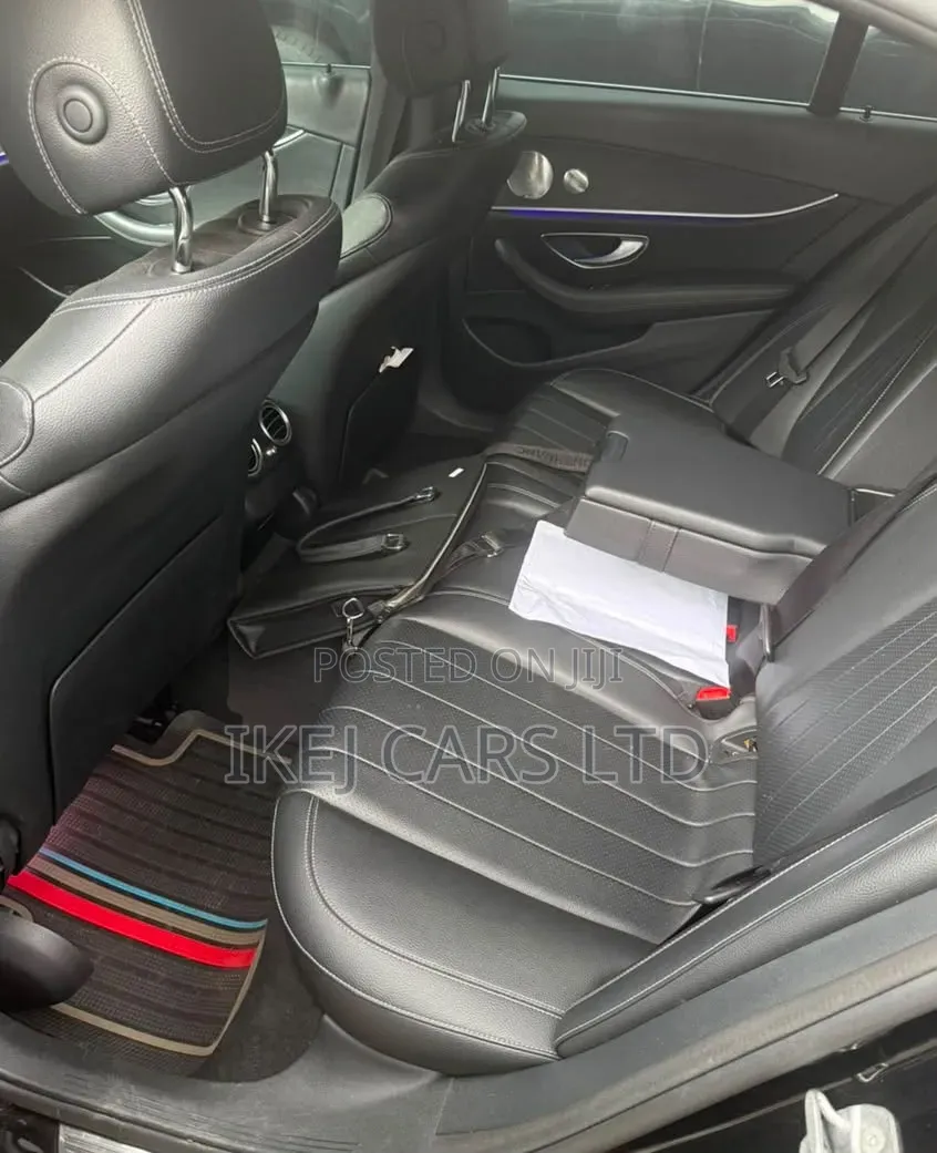 Mercedes-Benz E300 2016 Black