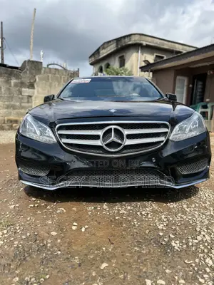 Mercedes-Benz E350 Base 4Matic Sedan AWD (3.5L 6cyl 7A) 2010 Black