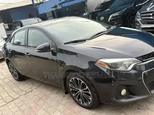 Toyota Corolla S Premium 4dr Sedan (1.8L 4cyl CVT) 2015 Black